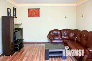 2-к квартира, посуточно, 60м2, 1/1 этаж