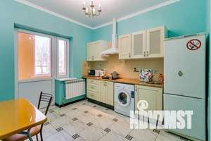 1-к квартира, посуточно, 42м2, 3/23 этаж