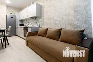 1-к квартира, посуточно, 43м2, 1/1 этаж