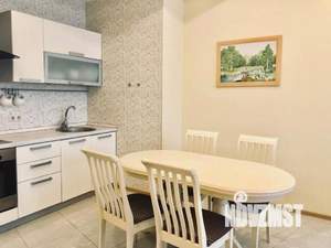 3-к квартира, посуточно, 150м2, 1/1 этаж