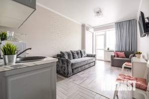 Студия квартира, посуточно, 28м2, 3/10 этаж