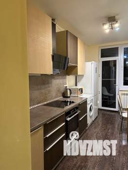 Студия квартира, посуточно, 42м2, 6/30 этаж