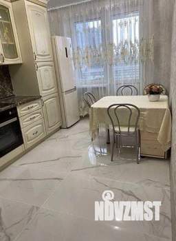 1-к квартира, на длительный срок, 52м2, 3/15 этаж