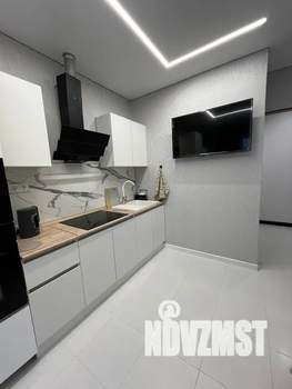 1-к квартира, посуточно, 38м2, 20/24 этаж