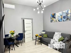 Студия квартира, посуточно, 43м2, 2/4 этаж