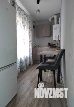 1-к квартира, посуточно, 32м2, 1/2 этаж