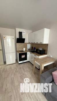 Студия квартира, посуточно, 28м2, 10/18 этаж