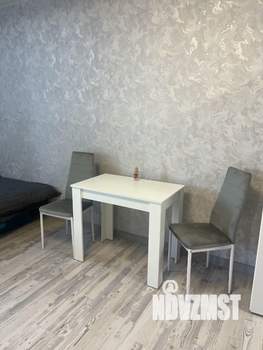 Студия квартира, посуточно, 28м2, 6/18 этаж