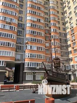 Студия квартира, посуточно, 34м2, 15/18 этаж