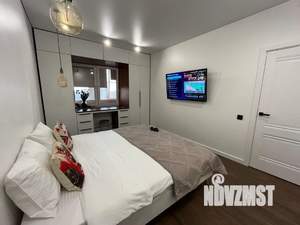 1-к квартира, посуточно, 45м2, 18/30 этаж