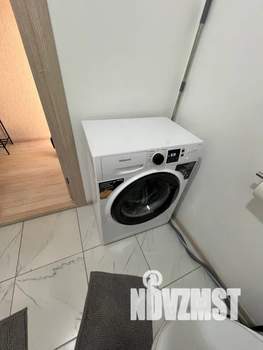 Студия квартира, посуточно, 28м2, 3/18 этаж