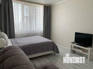 1-к квартира, посуточно, 42м2, 10/25 этаж