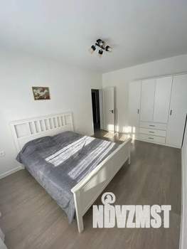 1-к квартира, посуточно, 40м2, 15/25 этаж
