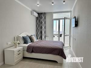 Студия квартира, посуточно, 27м2, 13/24 этаж