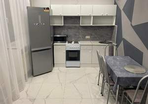 1-к квартира, на длительный срок, 42м2, 23/25 этаж