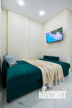 1-к квартира, посуточно, 35м2, 6/24 этаж