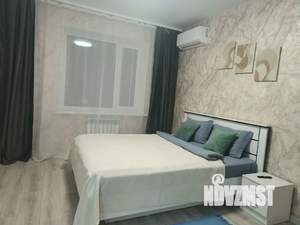 1-к квартира, посуточно, 35м2, 6/23 этаж