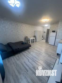 Студия квартира, посуточно, 28м2, 6/18 этаж