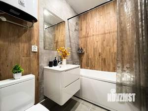 Студия квартира, посуточно, 42м2, 19/19 этаж