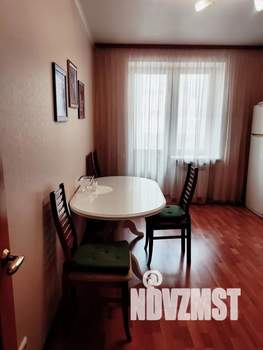 1-к квартира, посуточно, 52м2, 4/16 этаж