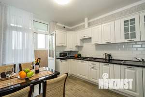 1-к квартира, посуточно, 42м2, 4/20 этаж