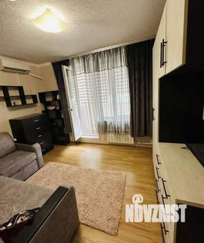 Студия квартира, на длительный срок, 30м2, 3/17 этаж