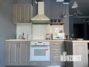 Студия квартира, посуточно, 27м2, 3/25 этаж