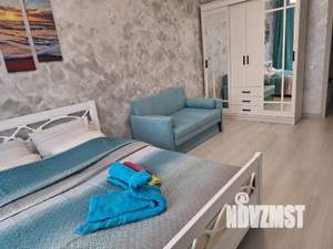 1-к квартира, посуточно, 40м2, 18/18 этаж