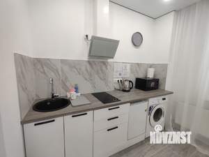 Студия квартира, посуточно, 35м2, 10/19 этаж