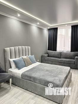 2-к квартира, посуточно, 45м2, 10/33 этаж