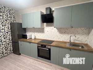 1-к квартира, посуточно, 40м2, 9/18 этаж