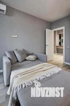 2-к квартира, посуточно, 49м2, 8/24 этаж