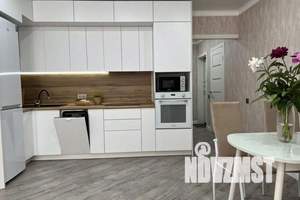 1-к квартира, посуточно, 39м2, 7/18 этаж