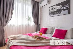 Студия квартира, посуточно, 30м2, 6/25 этаж