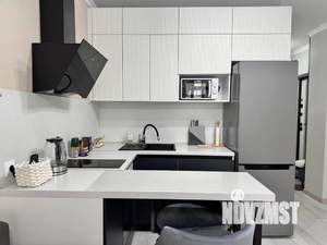 Студия квартира, посуточно, 35м2, 19/24 этаж