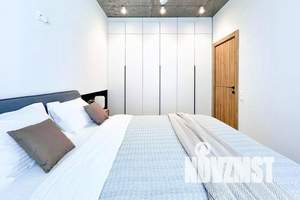 1-к квартира, посуточно, 45м2, 13/23 этаж