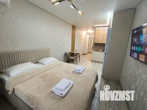 Студия квартира, посуточно, 38м2, 15/25 этаж