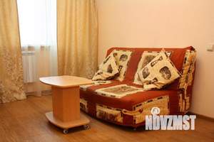 1-к квартира, посуточно, 42м2, 1/1 этаж