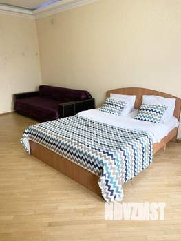 1-к квартира, посуточно, 42м2, 4/10 этаж