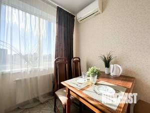 1-к квартира, посуточно, 61м2, 1/1 этаж