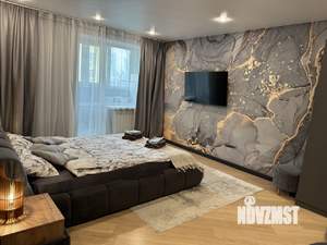 1-к квартира, посуточно, 35м2, 4/9 этаж