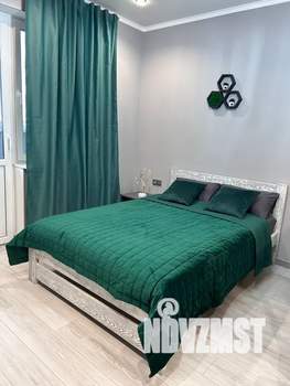 Студия квартира, посуточно, 28м2, 15/24 этаж