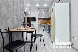 Студия квартира, посуточно, 42м2, 9/24 этаж