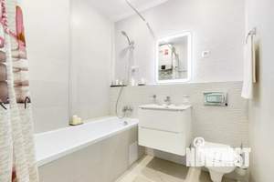 1-к квартира, посуточно, 42м2, 14/25 этаж