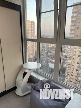 Студия квартира, посуточно, 28м2, 19/20 этаж