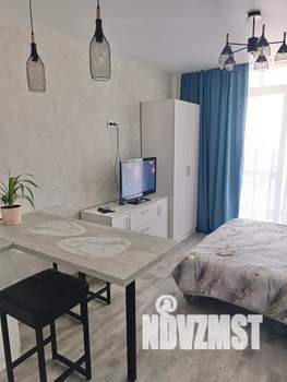 Студия квартира, посуточно, 35м2, 7/20 этаж