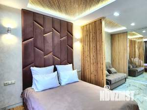 Студия квартира, посуточно, 45м2, 11/25 этаж