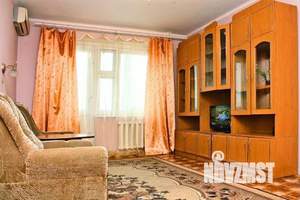 2-к квартира, посуточно, 55м2, 1/1 этаж