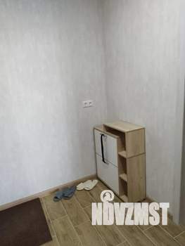 Студия квартира, посуточно, 38м2, 14/18 этаж