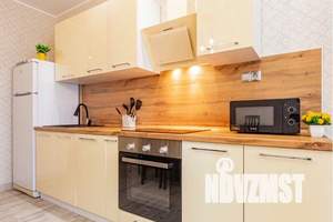 2-к квартира, посуточно, 65м2, 8/25 этаж